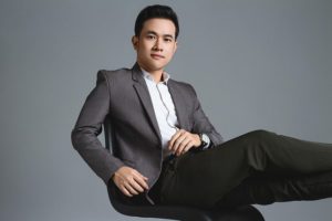 gip application for chinese businessman and his family